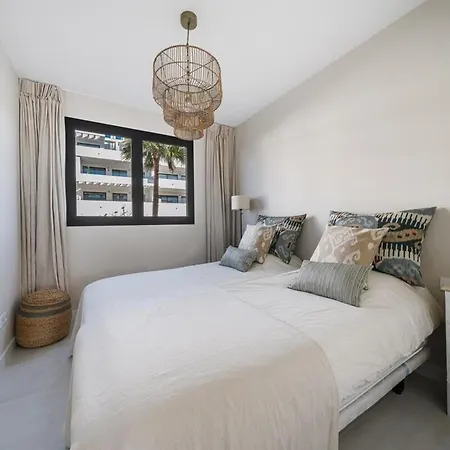 Olas Luxurious Retreat Apartment Estepona