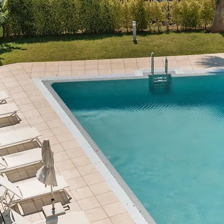 Olas Luxurious Retreat