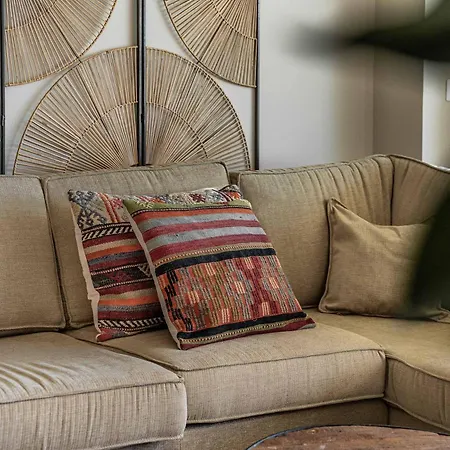 Olas Luxurious Retreat شقة