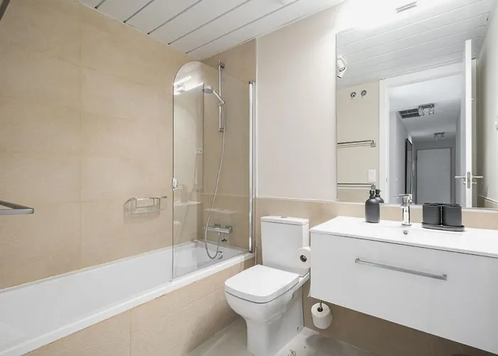 شقة Olas Luxurious Retreat *